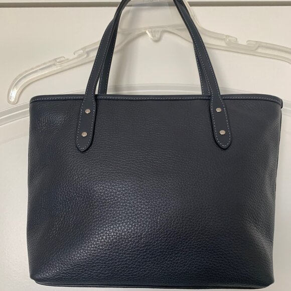 Auth. NWOT Coach Women’s Midnight Leather Bow Mini City Zip Tote 28988 - Picture 4 of 9